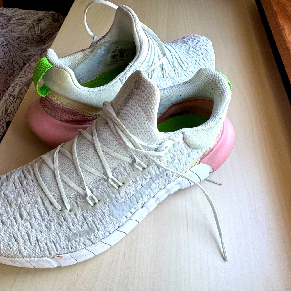 Nike free run cross train Low-Top Shoes